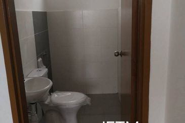 Asteria Apartment @ Bandar ParkLand