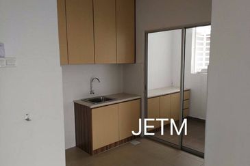 Asteria Apartment @ Bandar ParkLand