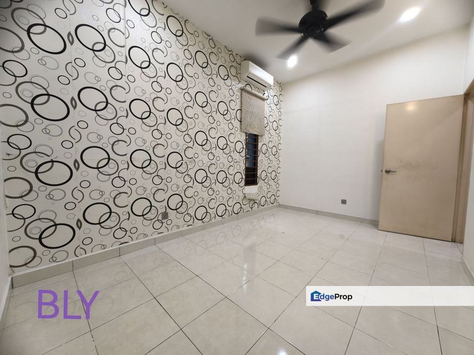 Kota Bayuemas Klang Move In Condition Double Storey Endlot , Selangor, Klang
