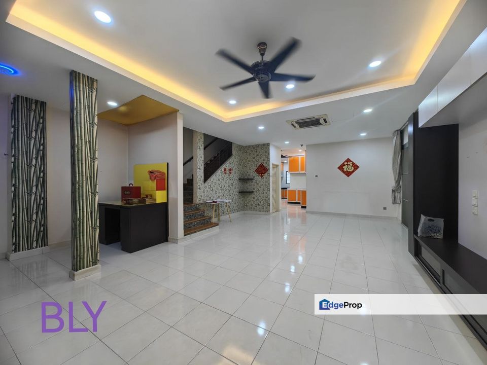 Kota Bayuemas Klang Move In Condition Double Storey Endlot , Selangor, Klang