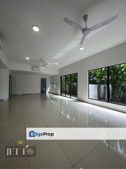 Cheria Residence Tropicana Aman Partial Furnished Double Storey Semi D , Selangor, Telok Panglima Garang