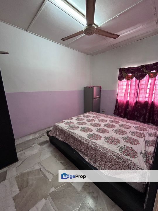 Sri Anggerik 2 Bandar Puchong Jaya Top Floor Tip Top Condition , Selangor, Puchong