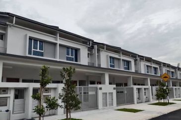 Laelia 1 @ Kota Bayuemas