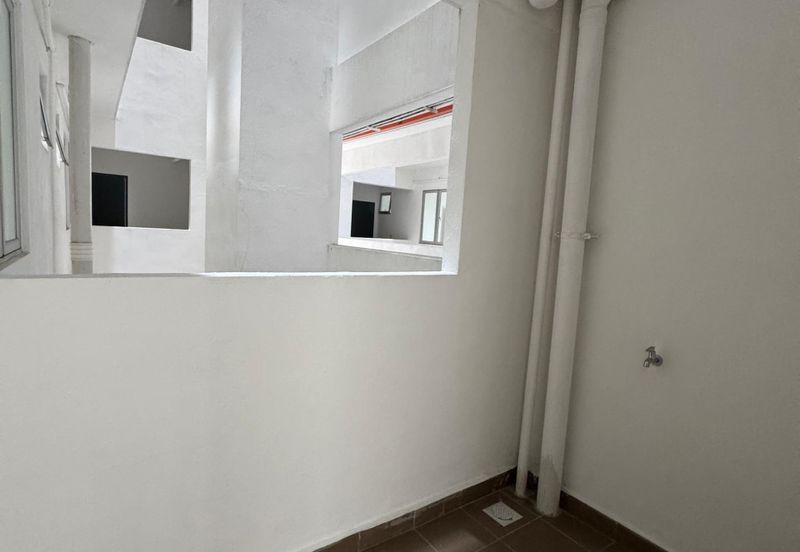 ADENIA APARTMENT @ BANDAR PARKLANDS, KLANG