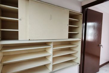 Jalan Batu Tiga Lama & Jalan Jingga