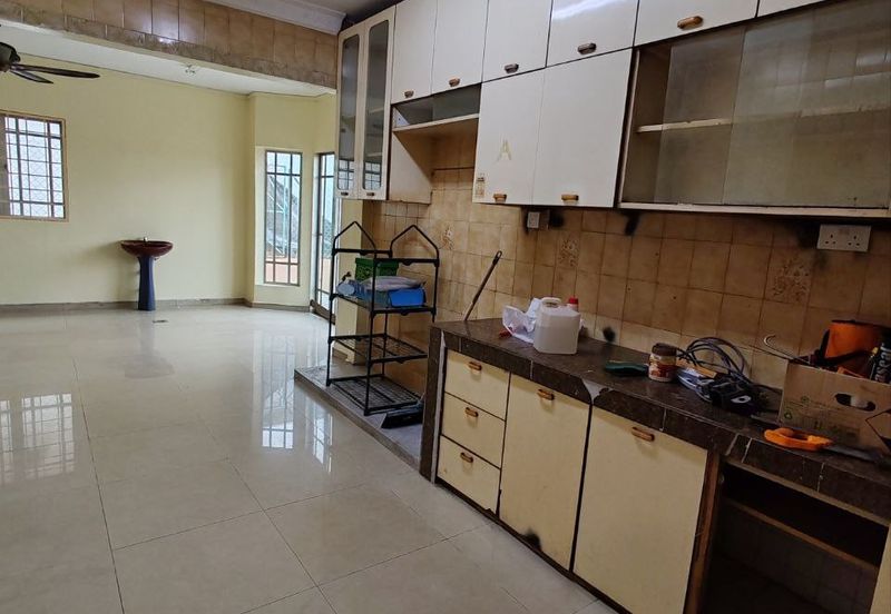 Jalan Batu Tiga Lama & Jalan Jingga