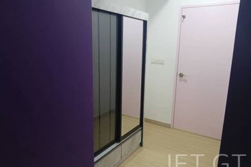 Adria Residence @ Gravit8