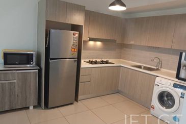 Adria Residence @ Gravit8