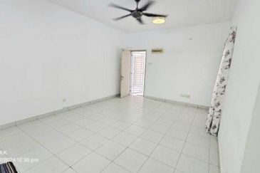 Pangsapuri Akasia, Bandar Botanic