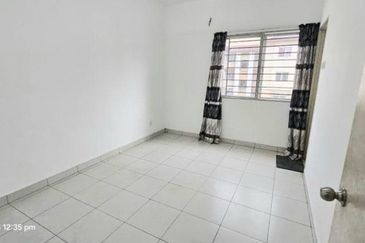 Pangsapuri Akasia, Bandar Botanic