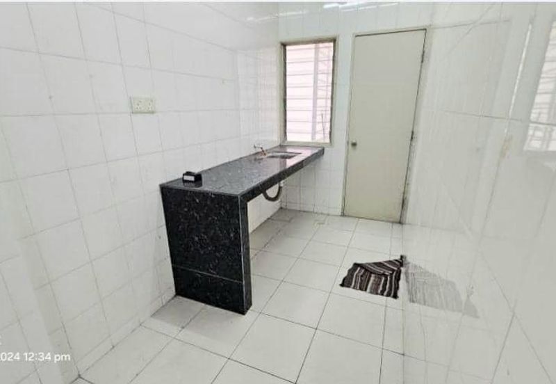 Pangsapuri Akasia, Bandar Botanic