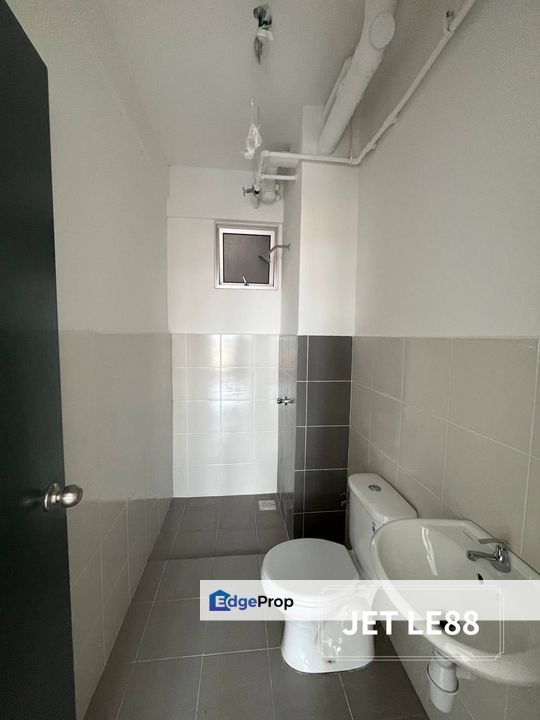 Adenia Bandar Parkland Brand New Basic Unit , Selangor, Klang