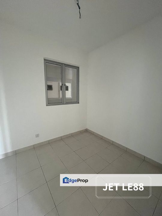 Adenia Bandar Parkland Brand New Basic Unit , Selangor, Klang