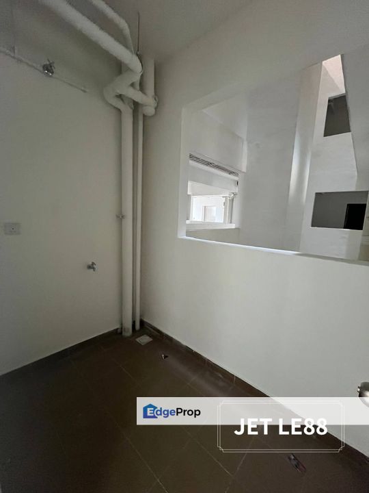 Adenia Bandar Parkland Brand New Basic Unit , Selangor, Klang