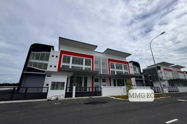 Suria Industrial Park (SIP)