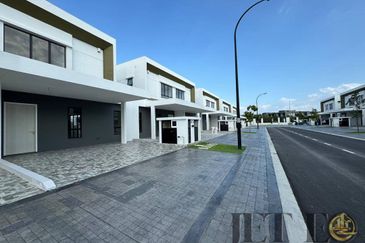 Sencilia @ Eco Sanctuary