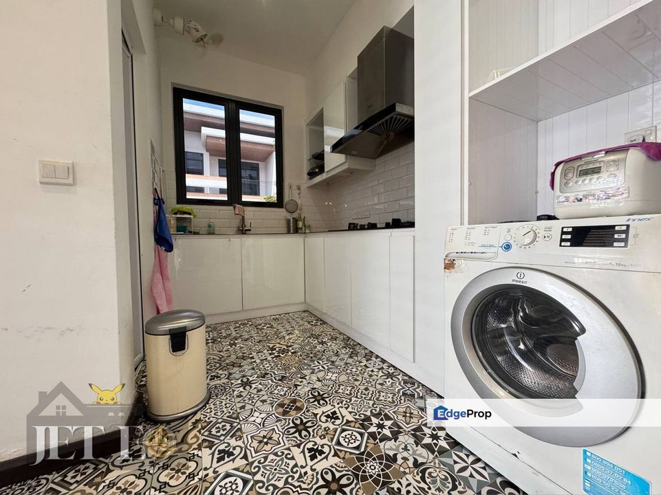 Terraza Eco Sanctuary Renovated Partial Furnished Double Storey Endlot , Selangor, Telok Panglima Garang