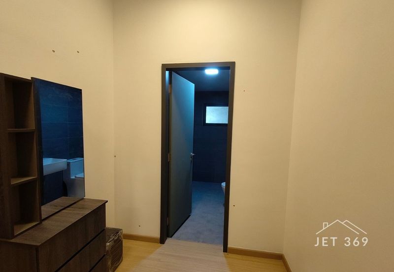 Arinna, Kemuning Utama