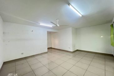 Taman Ehsan Jaya, Pendamaran