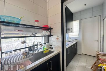 Lucent Residence @ twentyfive.7