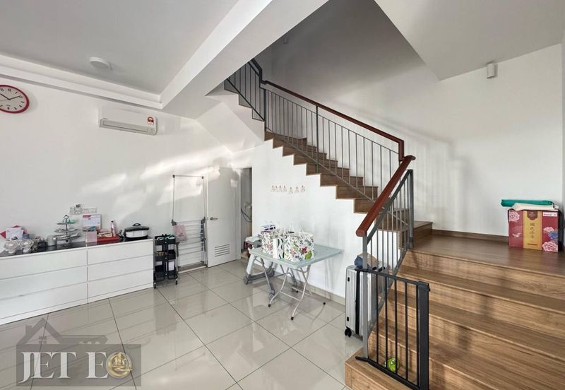 Lucent Residence @ twentyfive.7