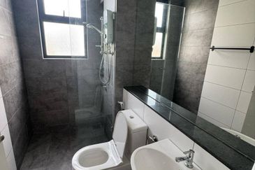 Lucent Residence @ twentyfive.7