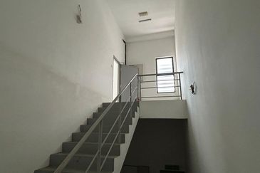 Gateway 16, Bandar Bukit Raja