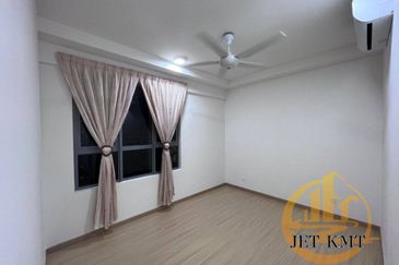 Gravit8 @ Klang South