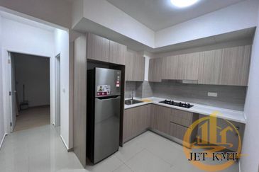 Gravit8 @ Klang South