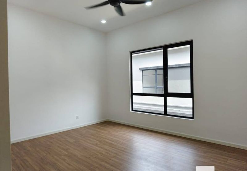 Freesia Residences @ Tropicana Aman