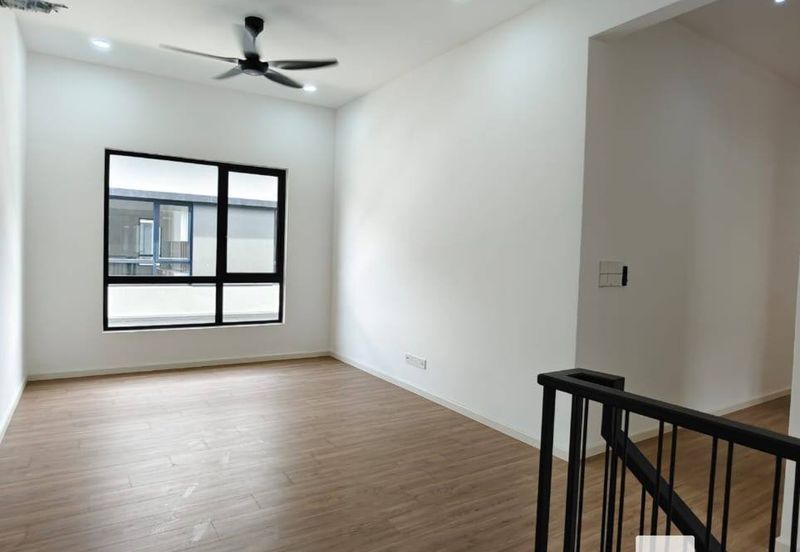 Freesia Residences @ Tropicana Aman