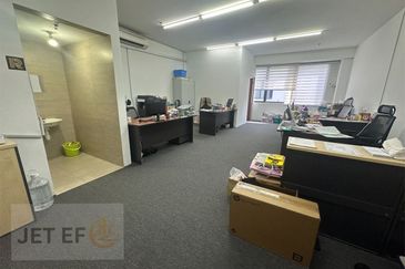 Sunsuria Forum Serviced Apartment