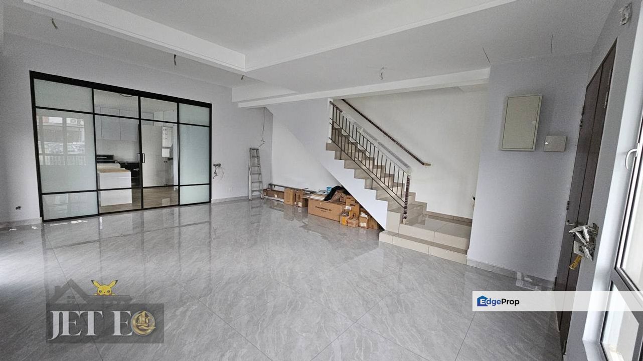 Bandar Rimbayu Livia Residence Renovated Double Storey Endlot , Selangor, Telok Panglima Garang