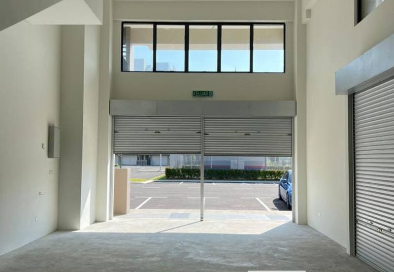 Triana @ Tropicana Amans