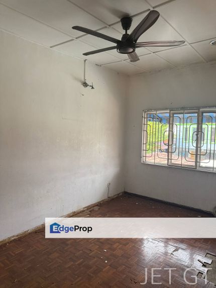 Taman Sri Andalas 20x70 Double Storey House , Selangor, Klang