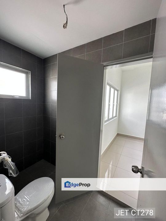 Laelia Kota Bayuemas Brand New Basic Unit , Selangor, Klang