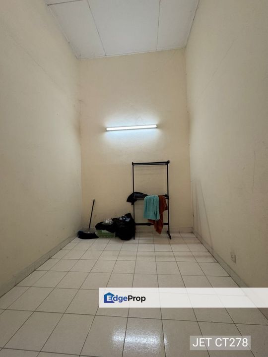 Bandar Parkland Klang Partial Furnished Double Storey House , Selangor, Klang