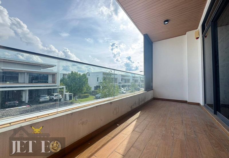 Terraza @ Eco Sanctuary