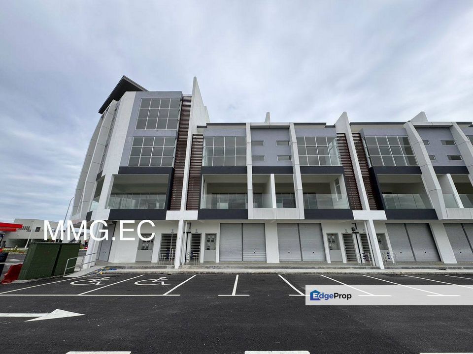 Suria Industrial Park Sepang Facing Road Triple Storey Shoplot , Selangor, Sepang