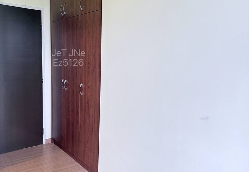 Gravit8 @ Klang South