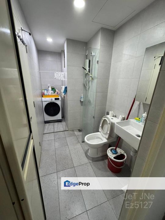 Gravit8 Kota Bayuemas Partial Furnished Unit , Selangor, Klang