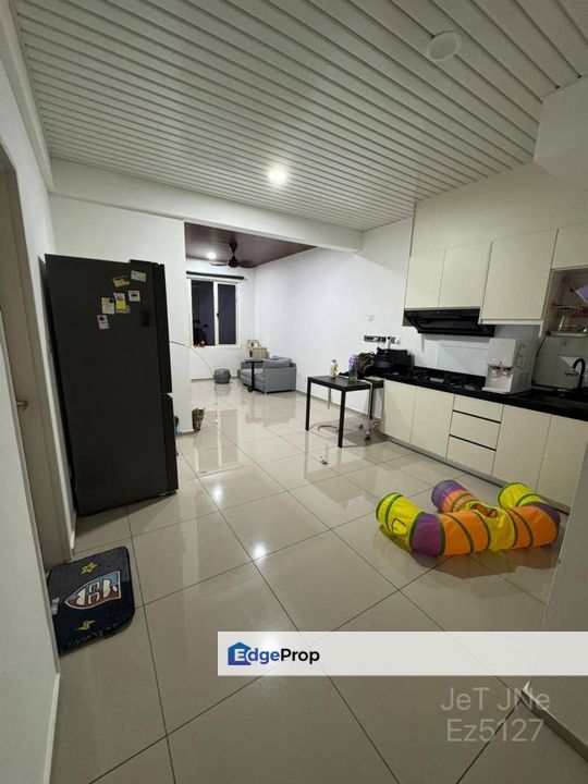 Gravit8 Kota Bayuemas Partial Furnished Unit , Selangor, Klang