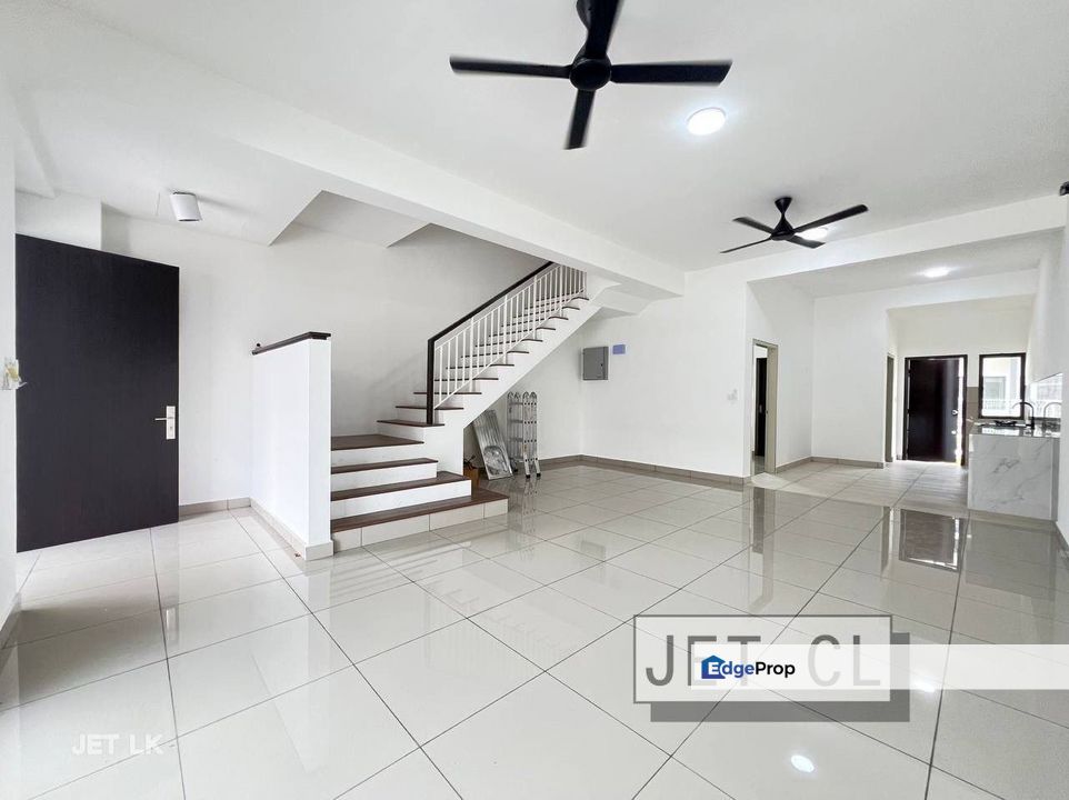 Nadira 3 Bandar Bukit Raja 22x75 Basic Unit , Selangor, Klang