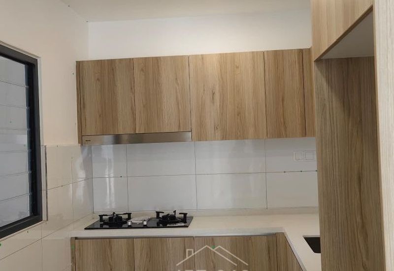 Arinna, Kemuning Utama