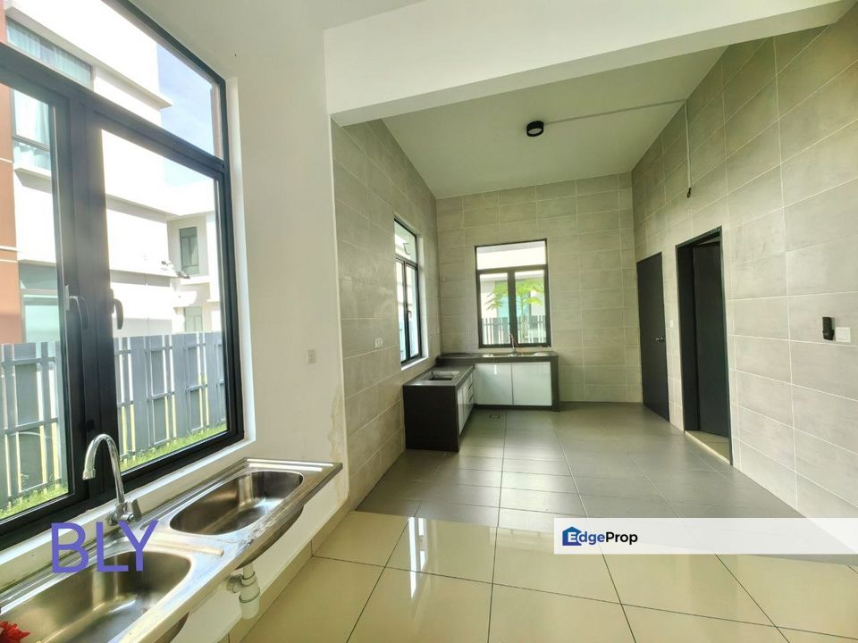 Bandar Bestari Canary Garden Double Storey Semi D , Selangor, Klang