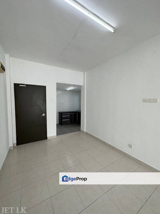 Orchis Apartment Bandar Parkland Basic Unit , Selangor, Klang