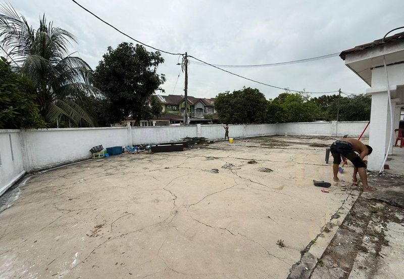 Pulau Indah ( Pulau Lumut )