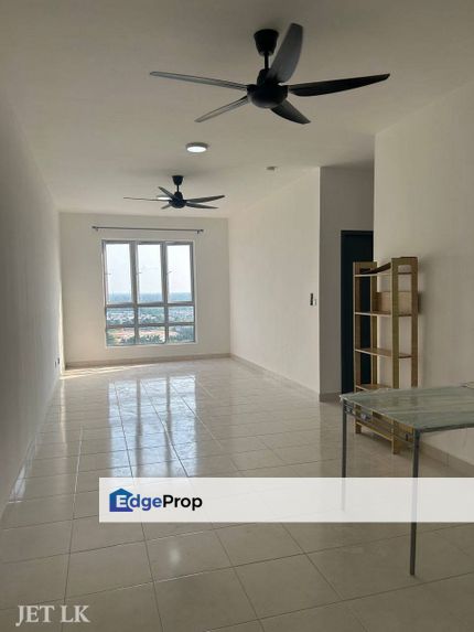 Adenia Apartment Bandar Parkland Partial Furnished Unit , Selangor, Klang