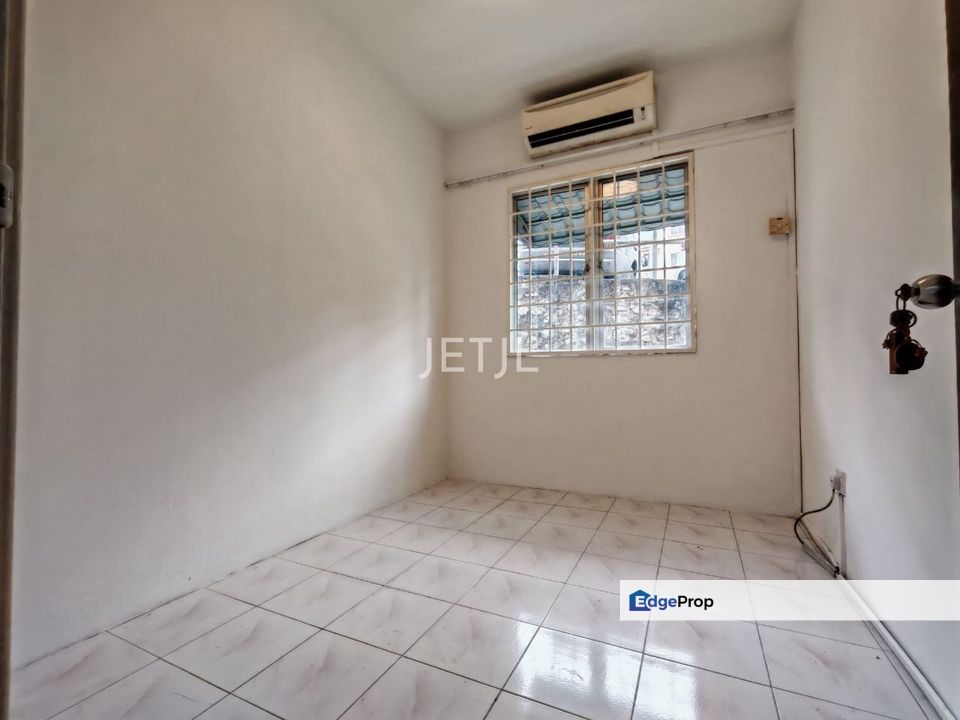 Damansara Damai Saujana Putra Gated Guarded Unit , Selangor, Damansara Damai