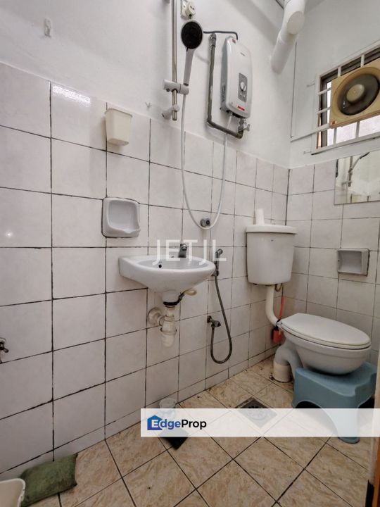 Damansara Damai Saujana Putra Gated Guarded Unit , Selangor, Damansara Damai